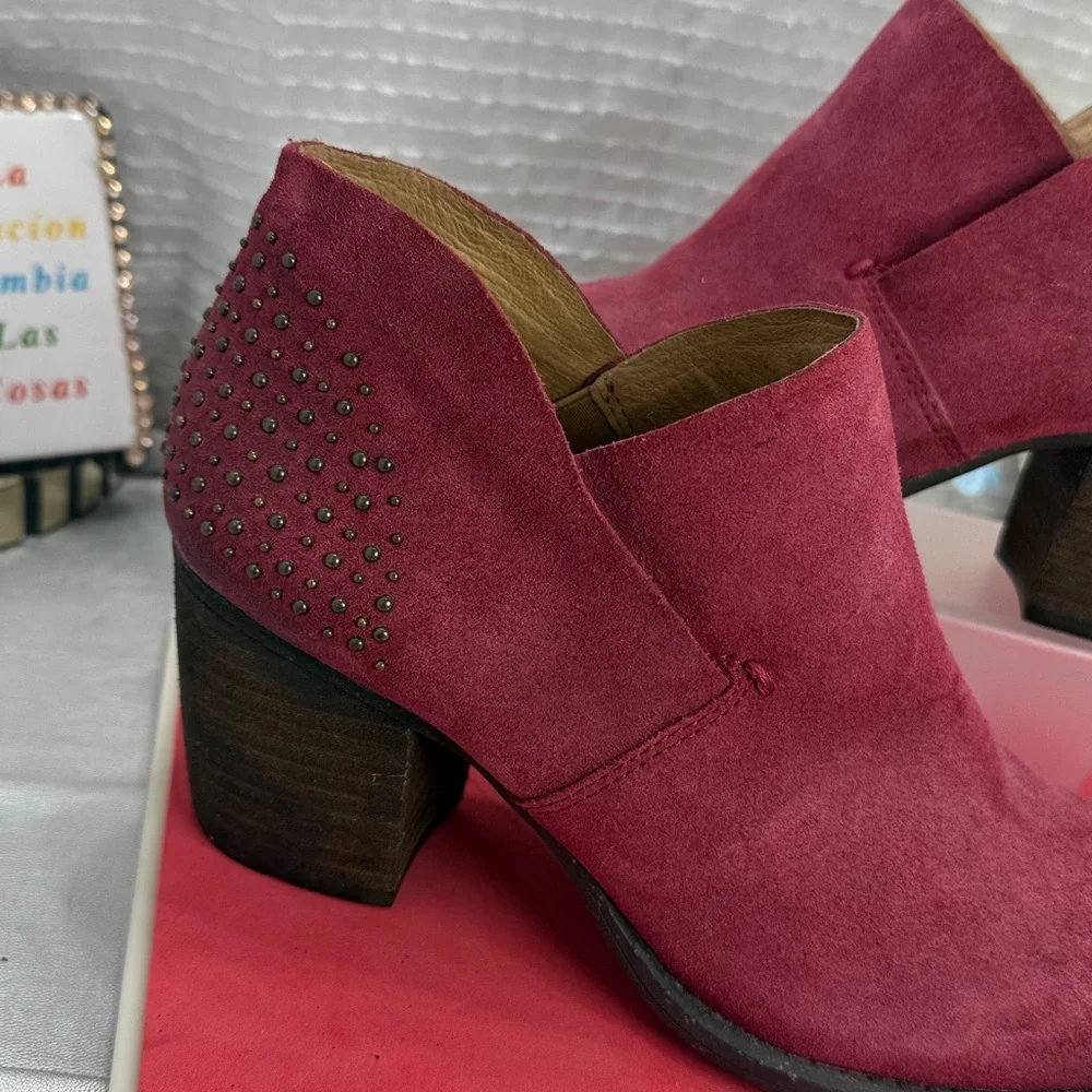 (T0) Naya Womens Valerie RedSuede leather Round Toe Block HeelsAnkle Booties 8M
